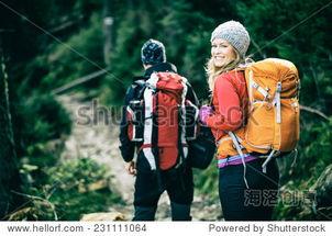 成人户外徒步旅游视频,跟随视频领略户外旅游的魅力