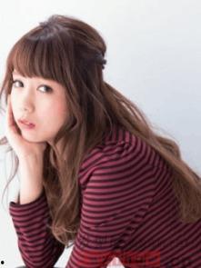 成人半扎头视频教程,轻松打造优雅发型步骤解析